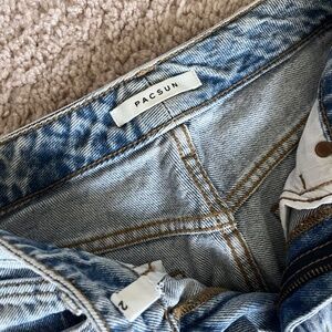 PacSun 'Mom Jeans' in size 23